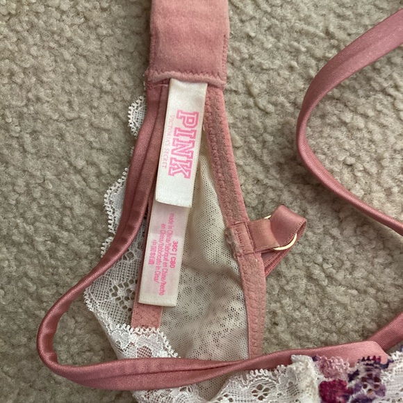 VS push-up bra 36C - Picture 9 of 14